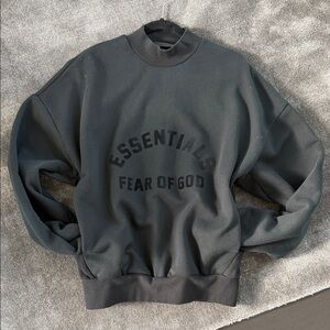 Fear of God Essentials Black Crewneck Sweater Small sz